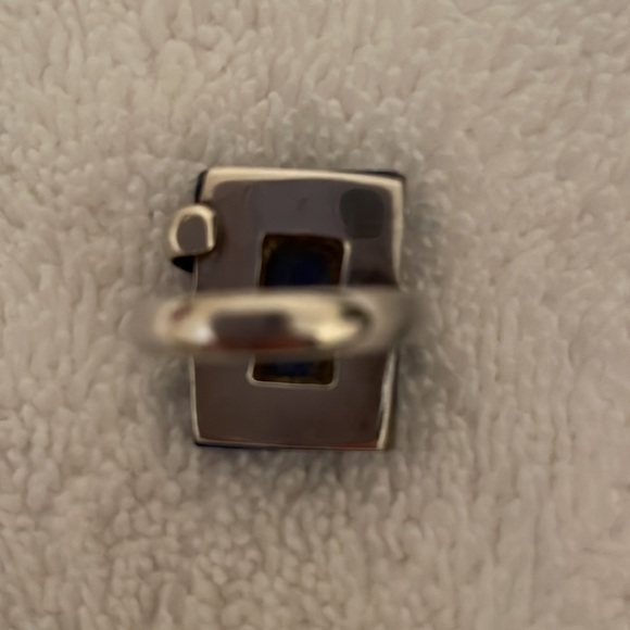 Ring with gorgeous blue stone. The stone is approx. 1/2 inch x 3/4 inch.in size. - Picture 3 of 5